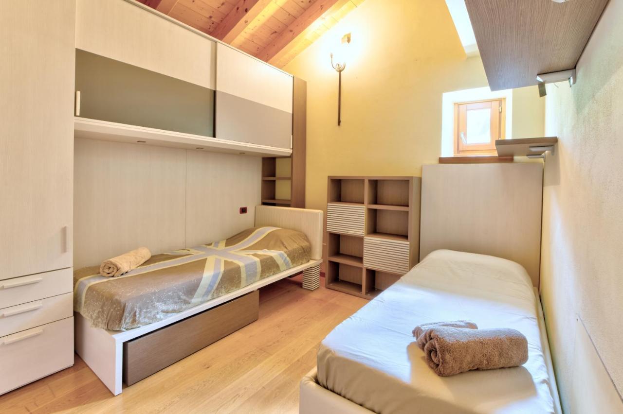 Chalet Con Piscina E Vista Panoramica Colico Ngoại thất bức ảnh